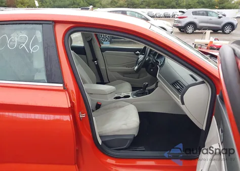 2019 Volkswagen Jetta 1.4T R-Line/1.4T S/1.4T Se из США, поврежденный, VIN 3VWC57BU3KM155002